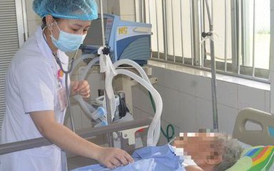 Cụ ông suýt mất mạng vì xem thường vết thương nhỏ