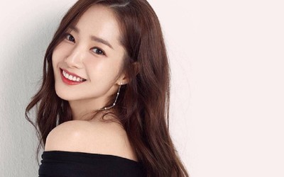 Nữ diễn viên Park Min Young chia tay bạn trai đại gia "tiền ảo"