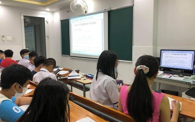 Bản tin 10/3: Bộ GD&ĐT cấm giáo viên dạy thêm học sinh của chính mình