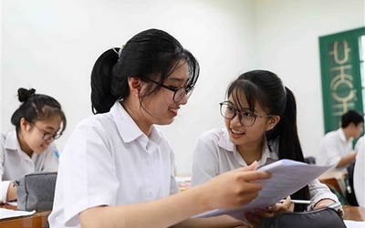 Trường đại học nào chuyển học trực tuyến sau dịp nghỉ lễ?