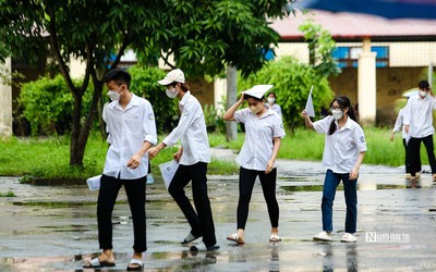 "Vợ nhặt" bất ngờ vào đề thi, chuyên gia lên tiếng đừng "học tủ" sẽ mất thời gian