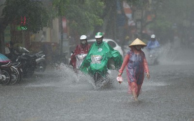 Cập nhật diễn biến bão số 1 gần Biển Đông, đất liền có mưa to?