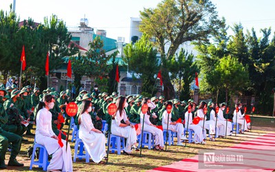 Lâm Đồng: 1.150 thanh niên lên đường thực hiện nghĩa vụ quân sự