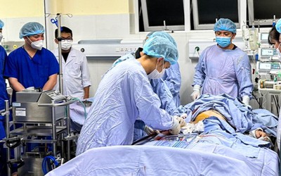 Lâm Đồng: Dùng ECMO “tim phổi nhân tạo” cứu sống bệnh nhân nguy kịch