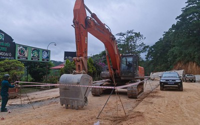 Lâm Đồng: 2 công nhân thương vong do đất lở khi thi công đèo Prenn