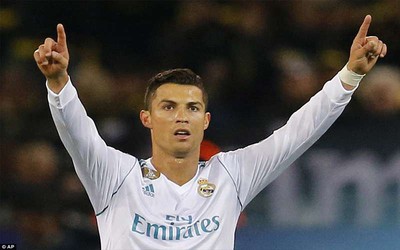 Ronaldo và "lời nguyền bất lực" trước những nhà vô địch