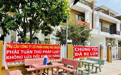 TP.HCM: Cư dân Thăng Long Home căng băng rôn phản đối chủ đầu tư