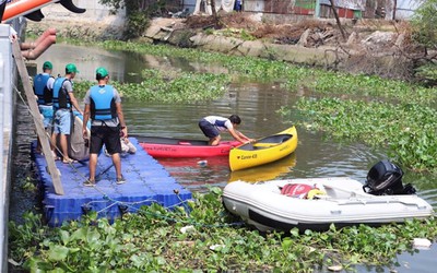 Nhặt rác trên sông phải xin phép: Sở GTVT TP.HCM lên tiếng