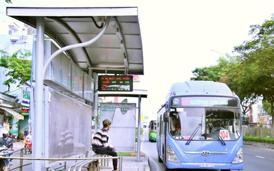 Khó khăn bủa vây vì thiếu kinh phí, TP.HCM muốn làm xe buýt nhanh BRT như Hà Nội