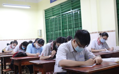 Sau thi môn Ngữ Văn, 2 thí sinh trở thành F1