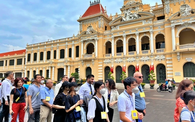 Tp.HCM: Doanh thu du lịch vượt chỉ tiêu, cao hơn trước dịch Covid-19