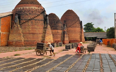 “Đánh thức” tinh hoa làng gốm hàng trăm năm tuổi