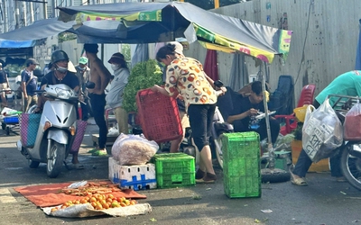 Tp.HCM: Mất trật tự khu vực chợ đầu mối Bình Điền, khi nào dứt điểm?