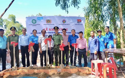 Kiên Giang: Đoàn Thanh niên Công an tỉnh phối hợp khởi công 2 công trình "Khăn quàng đỏ”