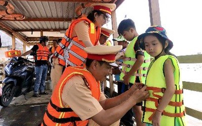 Bạc Liêu: Tăng cường giải pháp đảm bảo an toàn giao thông đường thủy