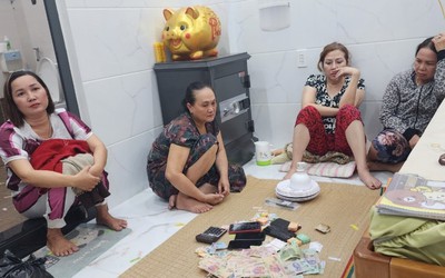 Bắt quả tang 4 “quý bà” đánh bài tứ sắc ăn tiền