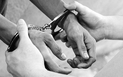 Cà Mau: Bắt giam cán bộ tư pháp nhận hối lộ