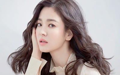 Song Hye Kyo gây sốt cộng đồng mạng sau khi công khai người tình mới