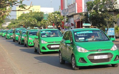 Đấu với Uber, Grab: Vinasun hãy khôn ngoan như Mai Linh!