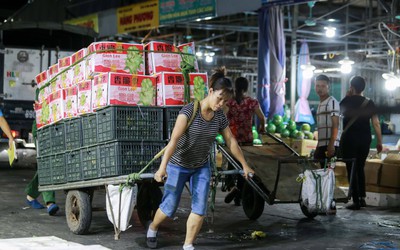 Bơm thẳng tiền mặt hỗ trợ người yếu thế: Được không?