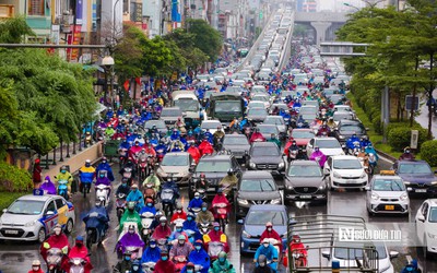 Thu phí xe vào nội đô không phải "chìa khoá vạn năng" giải quyết ùn tắc