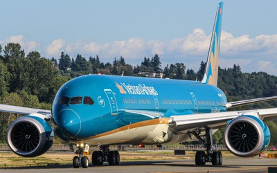 Thương vụ xuất ngoại giúp Vietnam Airlines thoát án huỷ niêm yết bắt buộc