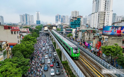 Giao thông Hà Nội đông đúc trở lại sau kỳ nghỉ lễ