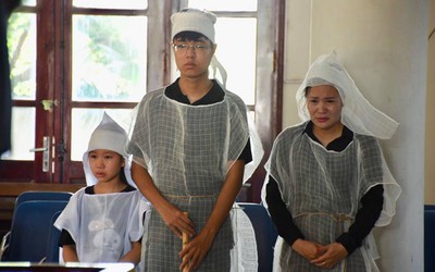 Đám tang đẫm nước mắt tiễn người lái tàu về đất mẹ