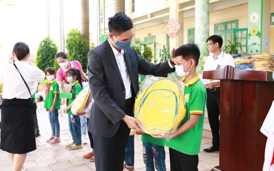 Hành trình “Vì thế hệ tương lai”: Điểm sáng trong mùa tựu trường 2021