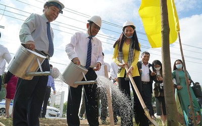 Phó Thủ tướng Trương Hòa Bình: Phát triển kinh tế - xã hội đi đôi với bảo vệ môi trường