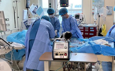 Hy hữu thai phụ 21 tuần được cấp cứu kịp thời bằng kỹ thuật ECMO