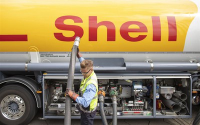 Shell muốn chuyển trụ sở chính khỏi Hà Lan