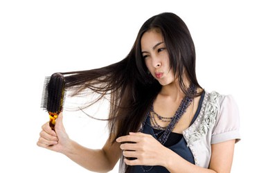 Mách chị em 5 cách trị rụng tóc sau sinh tốt nhất