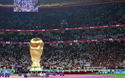 FIFA kiếm tiền như thế nào từ World Cup?