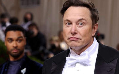 Tỷ phú Elon Musk có tham gia sân chơi smartphone?