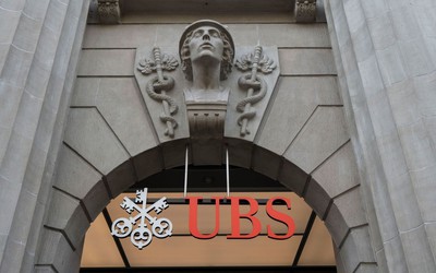 Financial Times: UBS đề nghị mua Credit Suisse với giá 1 tỷ USD