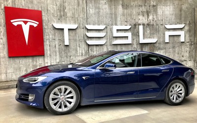 Tài sản một gia đình Hàn Quốc đạt 800 triệu USD nhờ đơn hàng của Tesla