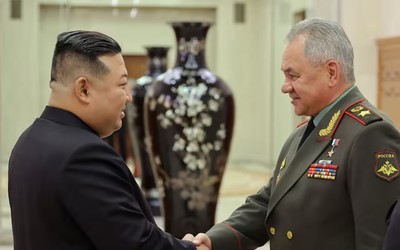 Ông Kim Jong Un gặp trưởng phái đoàn Nga, Trung Quốc tại Bình Nhưỡng