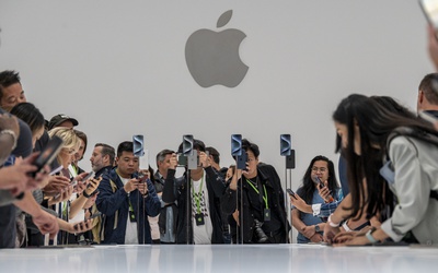 Trung Quốc phủ nhận việc cấm sử dụng iPhone