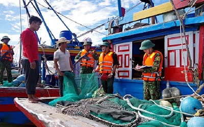 Vấn nạn tàu giã cào trên biển trở thành nỗi ám ảnh của ngư dân Hà Tĩnh