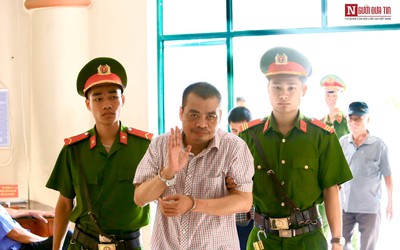 Xét xử gian lận thi cử Hà Giang: Bị cáo Hoài nói gì khi được hỏi "không lôi ông Triệu Tài Vinh vào cuộc"?
