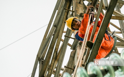 Giá nhiên liệu tăng cao, chi phí mua điện của EVN tăng 16.000 tỷ đồng