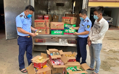 Thu giữ hàng nghìn bánh trung thu, đồ chơi Trung Quốc nhập lậu