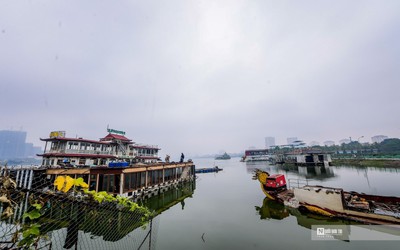 Khôi phục tàu du lịch trên hồ Tây: Vấn đề lớn nhất là môi trường