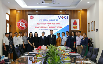 Cơ sở II trường Đại học Ngoại thương ký kết hợp tác với Phòng VCCI