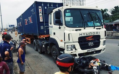 Vụ container đâm 6 người tử vong ở Long An: Ai điều khiển chiếc xe gây tai nạn?