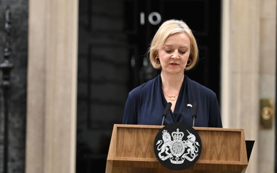 Thủ tướng Anh Liz Truss từ chức: "Tôi không thể hoàn thành nhiệm vụ"