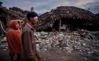 Động đất rung chuyển Indonesia: Tiếng la hét ở khắp nơi