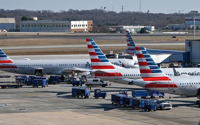 Hàng không Mỹ lại gặp sự cố, hơn 4.000 chuyến bay bị hoãn, hủy