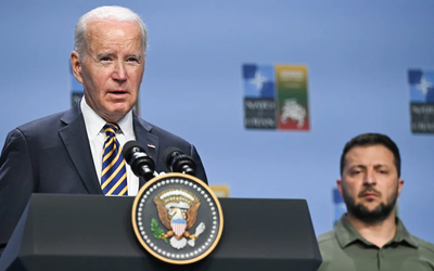 Tổng thống Mỹ Biden lại “lỡ miệng” nói “Nga nên ngừng tấn công Nga”